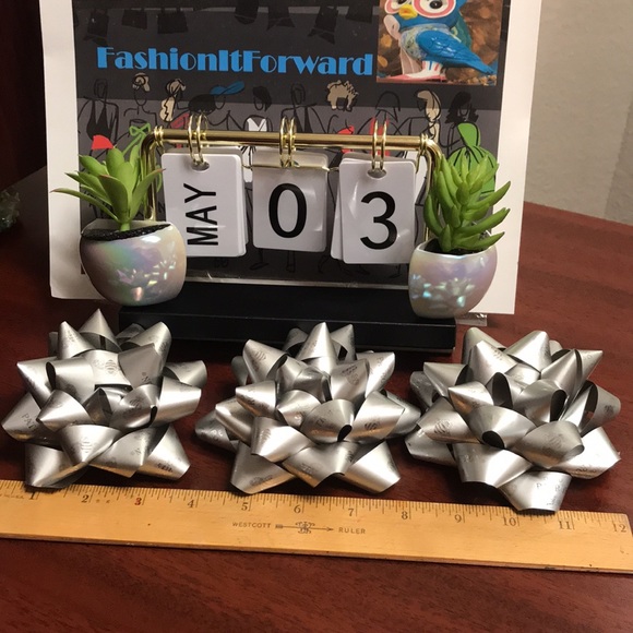 Set of 3 Patron Tequila Silver Gift Bows 4 1/2" - Picture 5 of 8